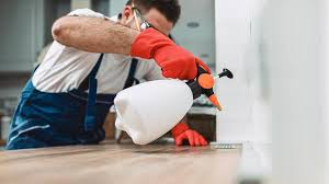 Best Commercial Pest Control  in Prestbury, IL